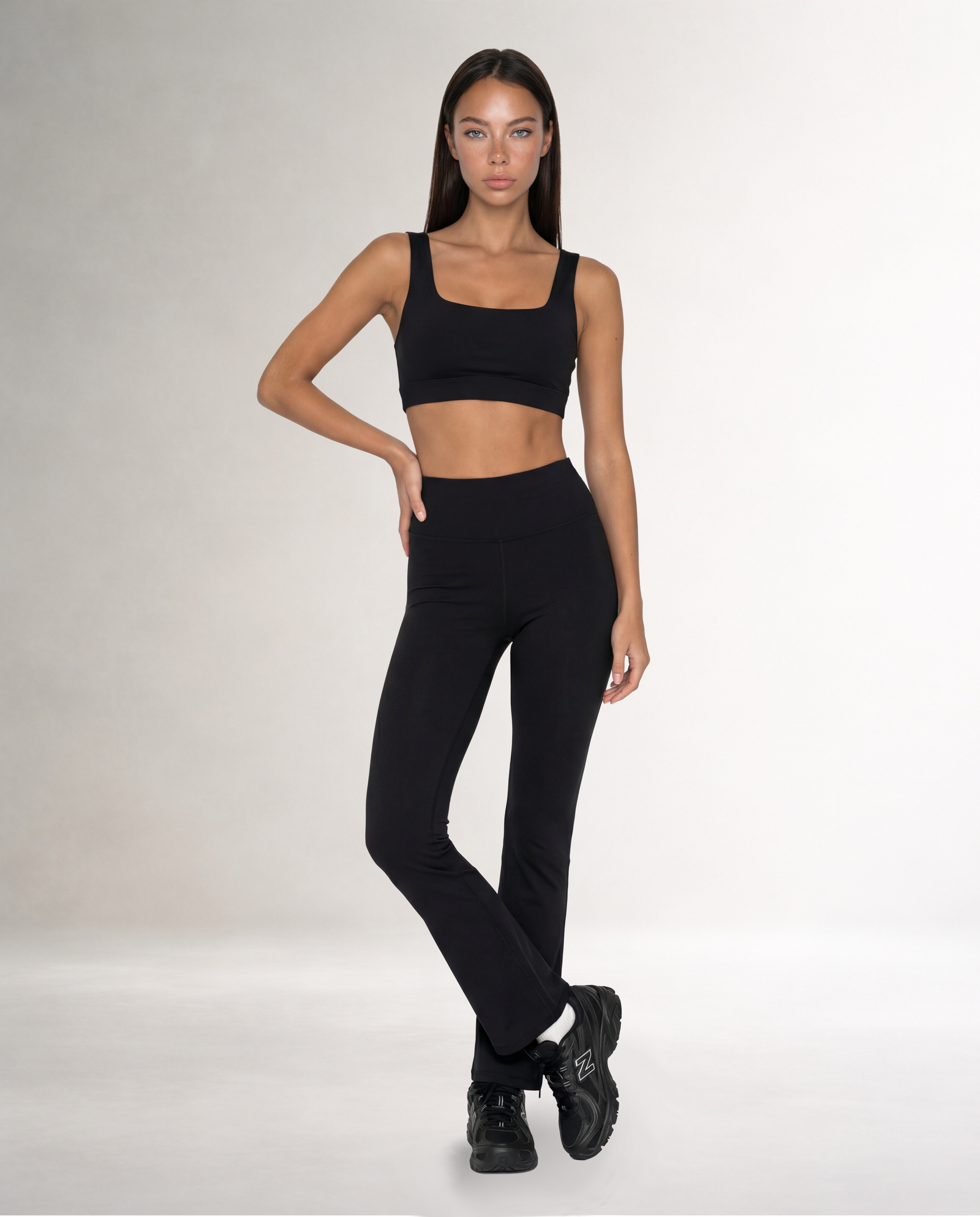 STRAIGHT LEG LEGGINGS